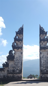 La Porte du Ciel du Temple Lempuyang de Bali - L'union alchimique immuable entre La Mère Terre et le Père Ciel
